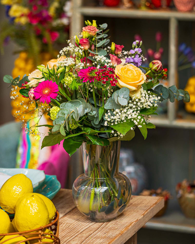 Blumenstrauß "Blühende Umarmung"