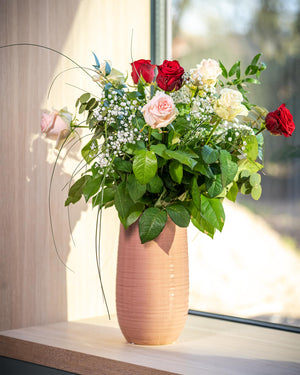 
                  
                    Blumenstrauß "Gentleman Mix" - Rosa/Rot
                  
                