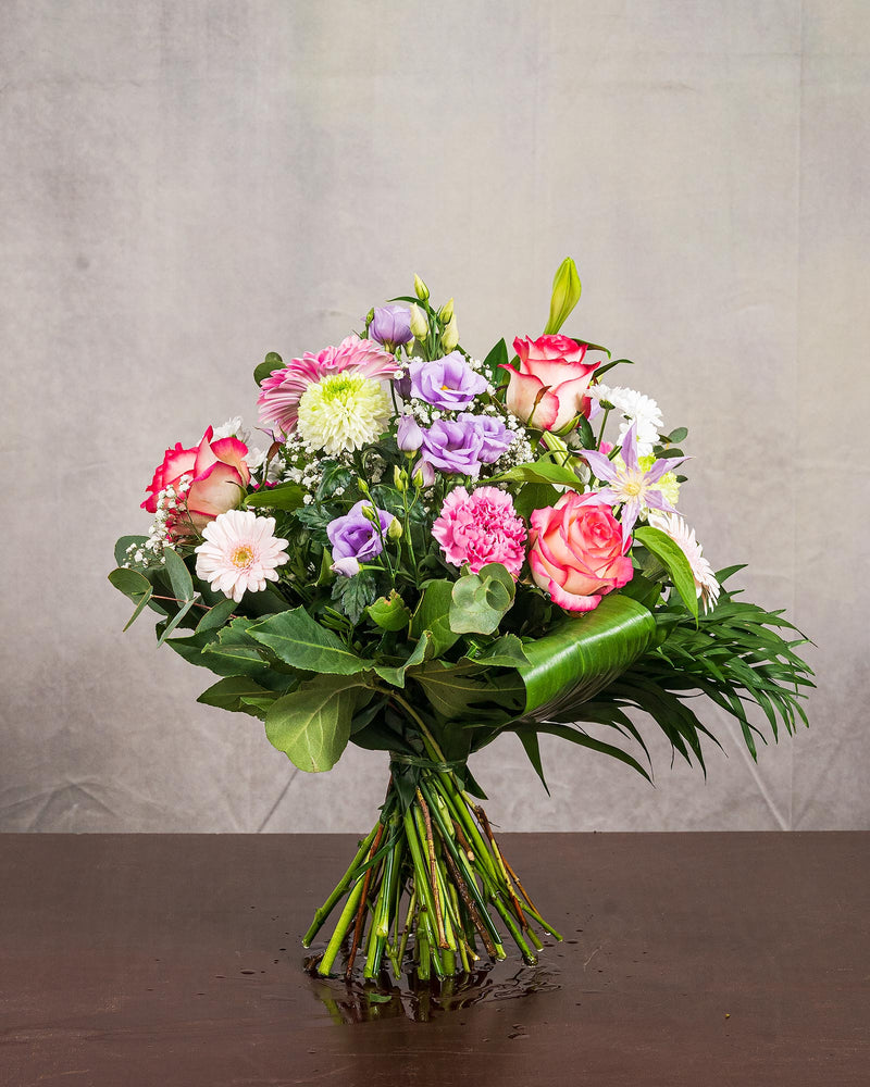 
                  
                    Blumenstrauß "Der Romantische"
                  
                